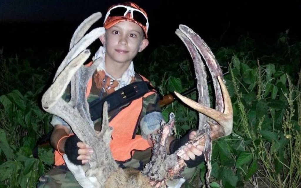 Kansas Youth Hunt 2016 12YearOld Shoots 18Point Buck! Big Deer