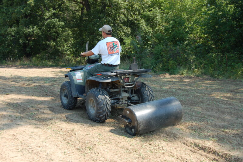 “Clover Roads” Easy Food Plots For Deer Big Deer